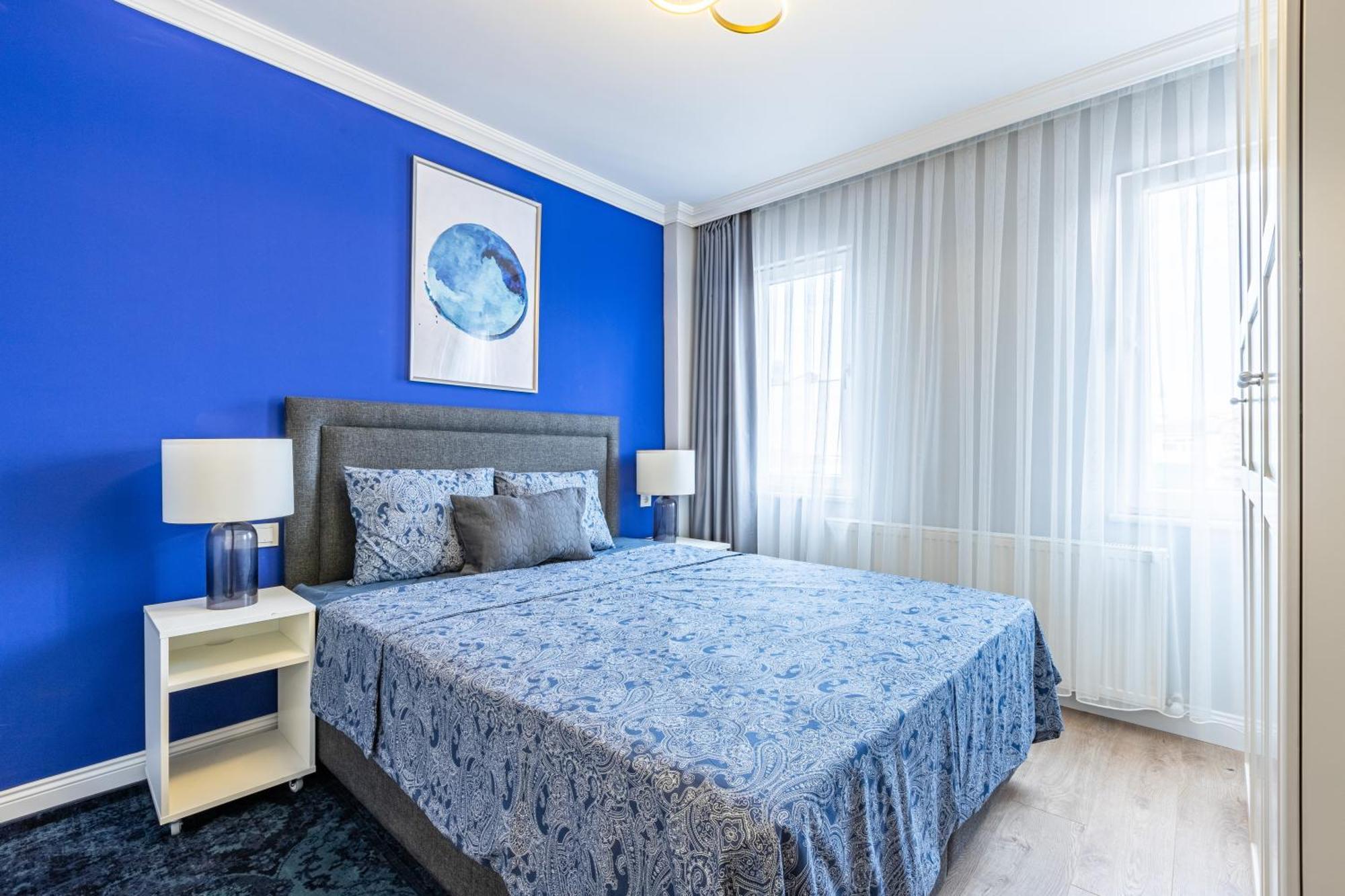Balat Apartments-orange And Blue Apartament *